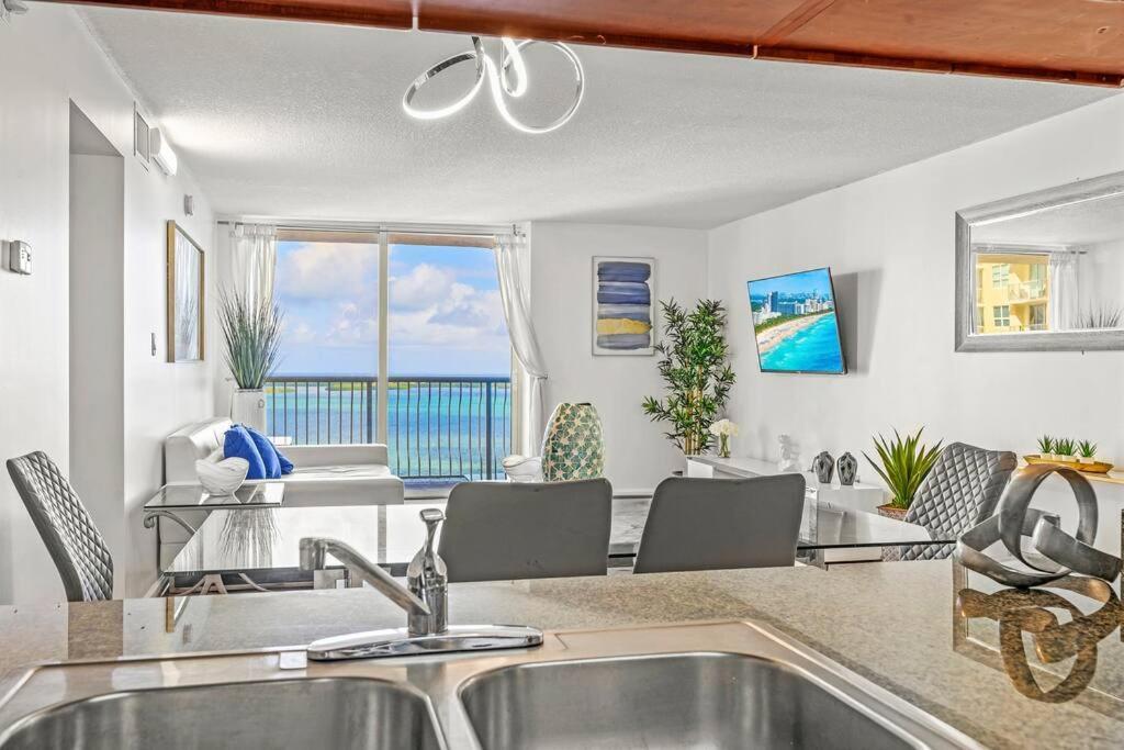 Apartamento Incredible Ocean View 3 Bedrooms Unit *