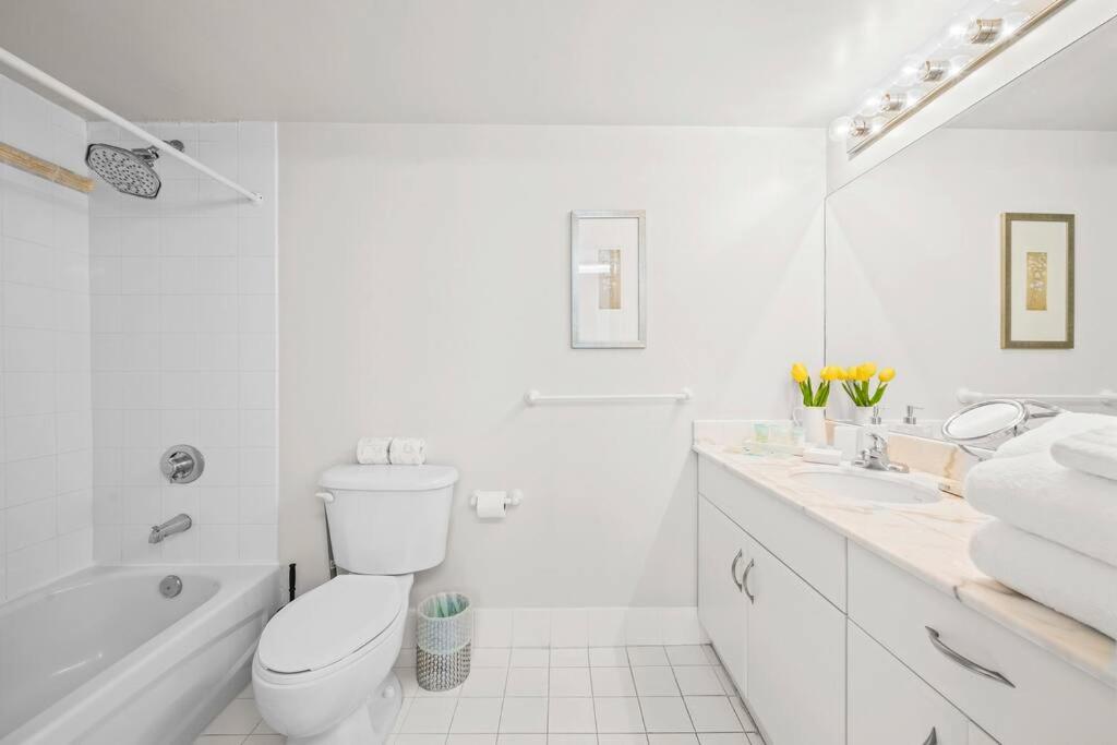 Incredible Ocean View 3 Bedrooms Unit Apartamento *