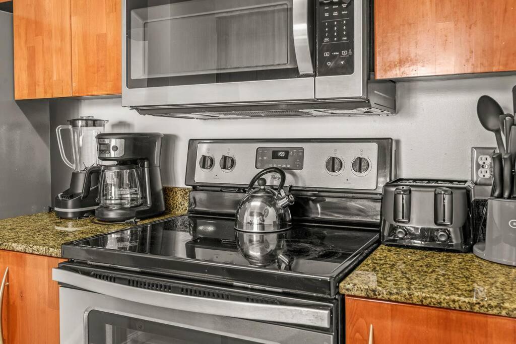 Incredible Ocean View 3 Bedrooms Unit Appartamento